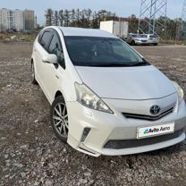 Toyota Prius Alpha 1.8 CVT, 2011, 170 000 км, с пробегом, цена 1 700 000 руб.