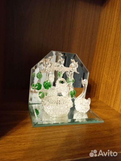 Лебеди на зеркале