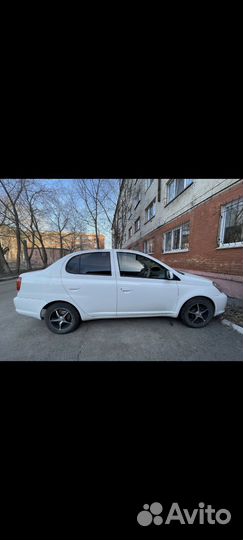 Toyota Platz 1.5 AT, 2003, 236 000 км
