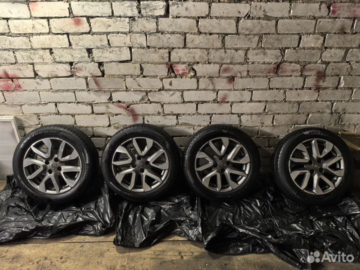 Продам комплект колес