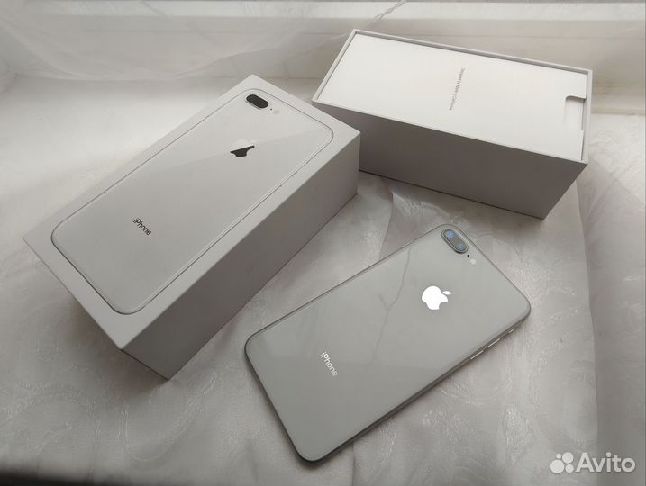 iPhone 8 Plus, 64 ГБ