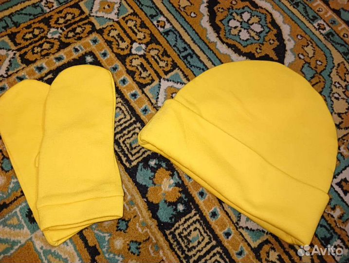 Шапка и варежки