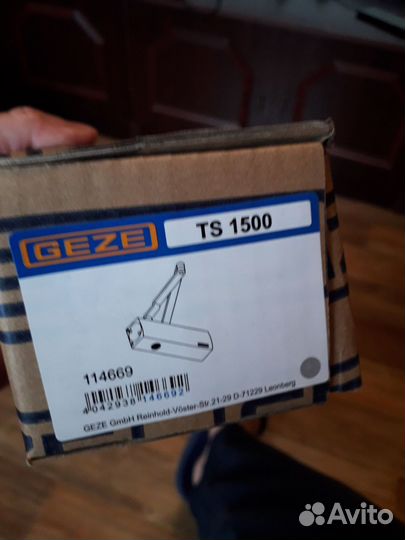 Доводчики дверей