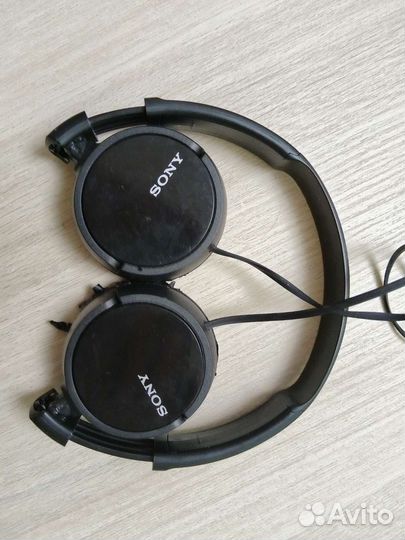 Наушники Sony