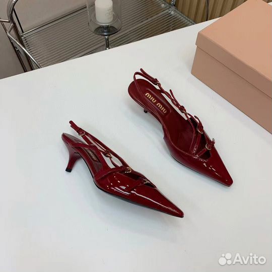 Женские туфли Miu Miu