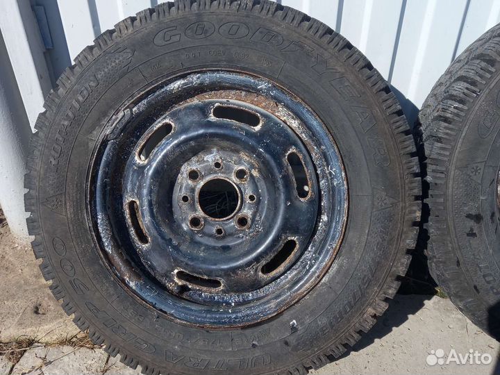 Goodyear UltraGrip 500 175/70 R13 T