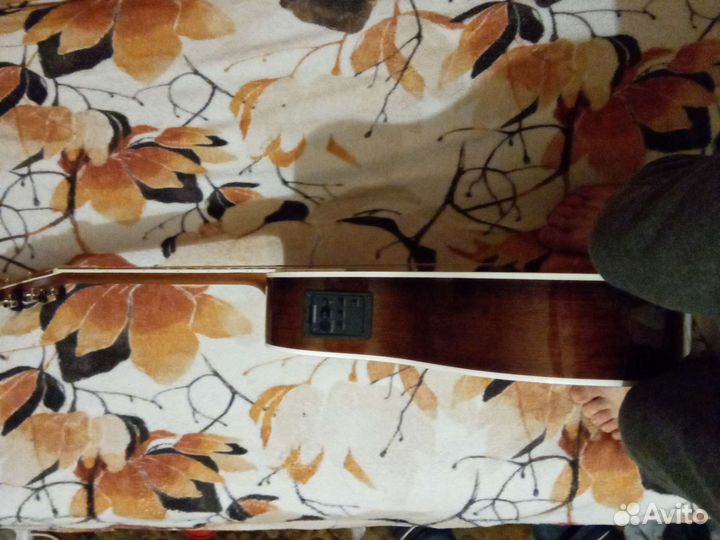 Гитара электроакустика