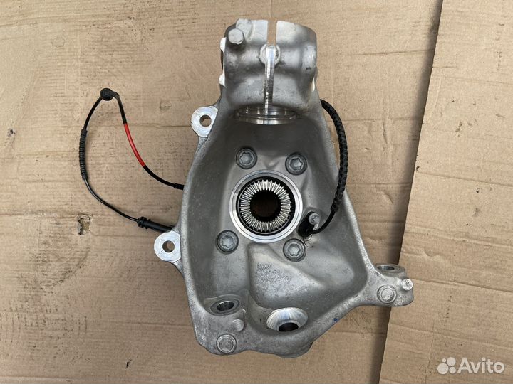 Передний левый кулак на BMW G22 G23 G26 xd