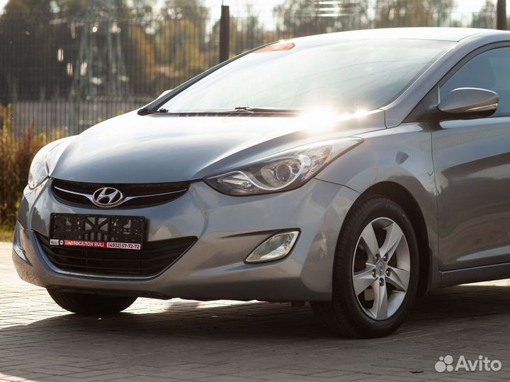 Hyundai Elantra 1.6 AT, 2011, 201 202 км