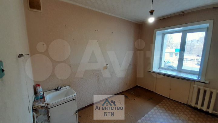 2-к. квартира, 49,7 м², 1/10 эт.