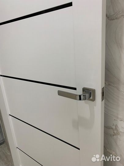 Дверь новая