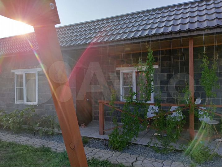 Дом 20 м² на участке 5 сот.