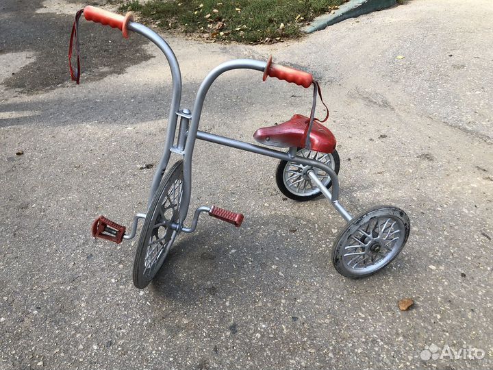 Трехколесный велосипед СССР