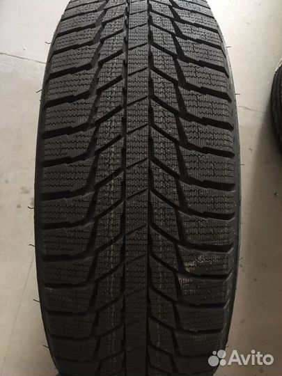 Triangle PL01 245/45 R18 100R