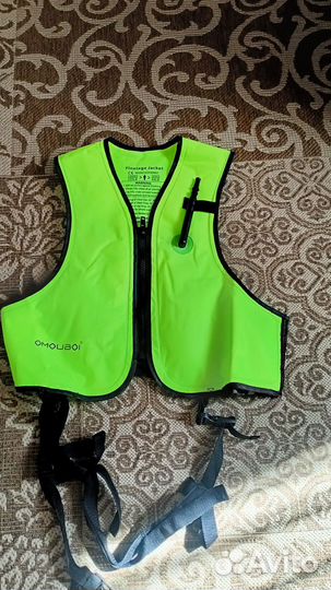 Надувной жилет для снорклинга и плавания