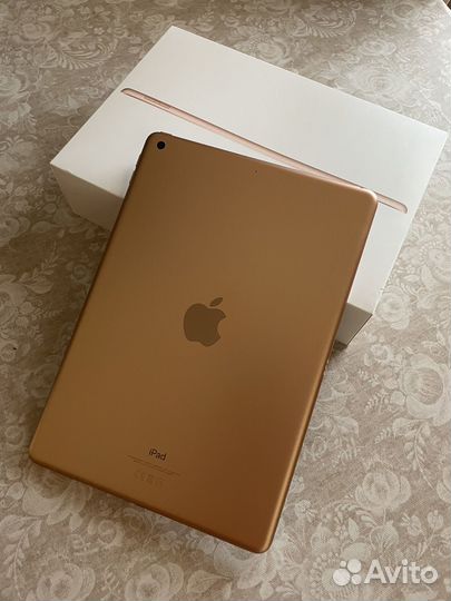 Apple iPad 7 32gb Gold