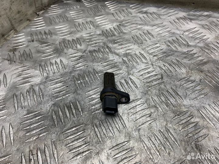 Датчик положения коленвала Mitsubishi Outlander CW