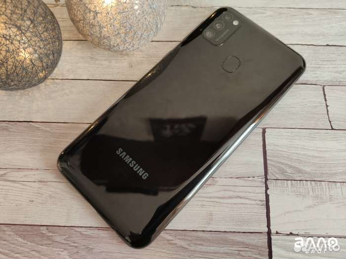 Телефон samsung м21