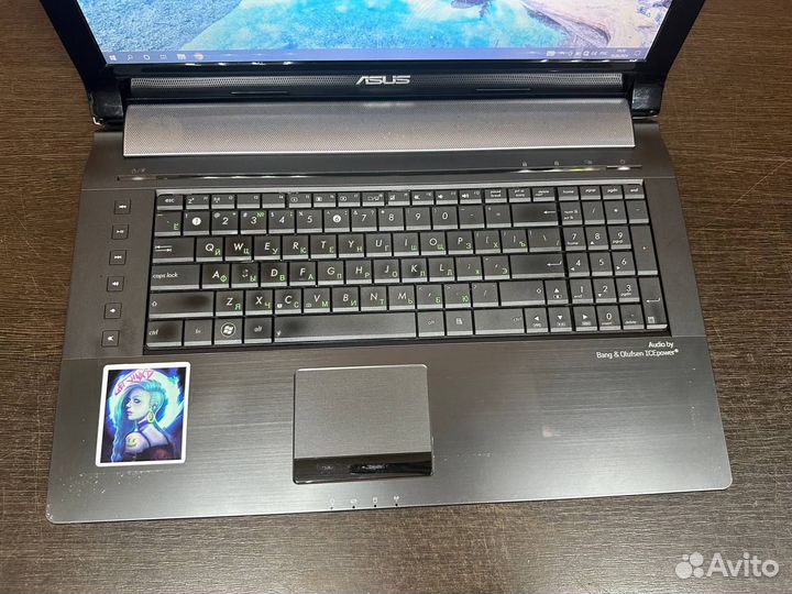 Большой ноутбук Asus/i7/SSD/8Гб/2видеокарты-2Гб