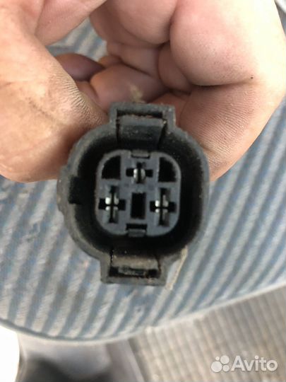 Разъем на датчик температуры