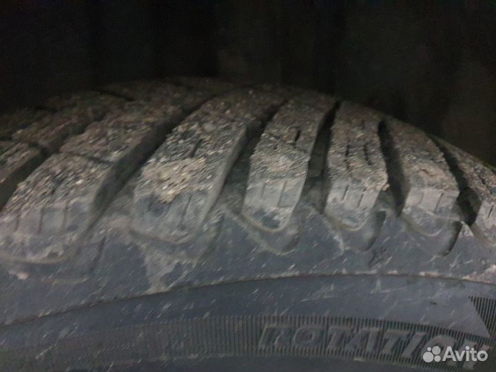 Goodyear UltraGrip Ice Arctic SUV 215/60 R17 100T