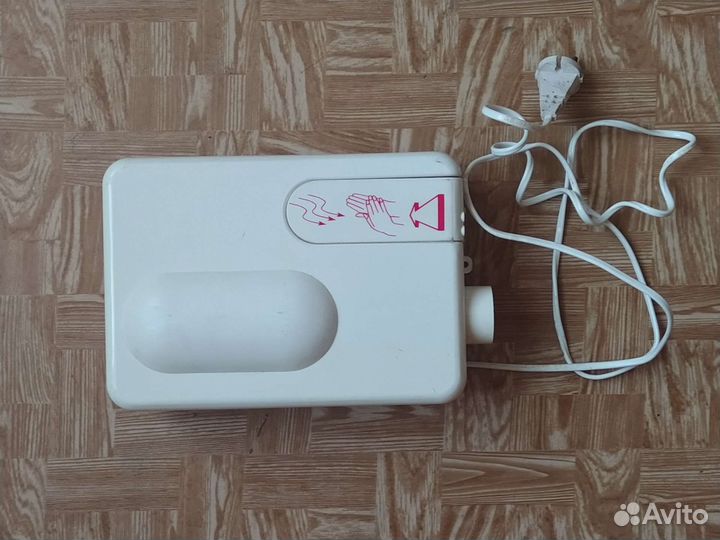 Электросушилка с сенсором для рук