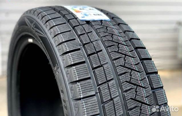 Triangle Trin PL02 225/40 R18 92VR