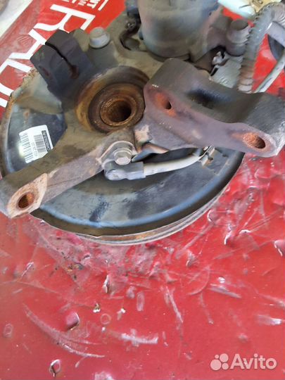 Ступица Mitsubishi Lancer cedia wagon CS5W (Переднее Правое)