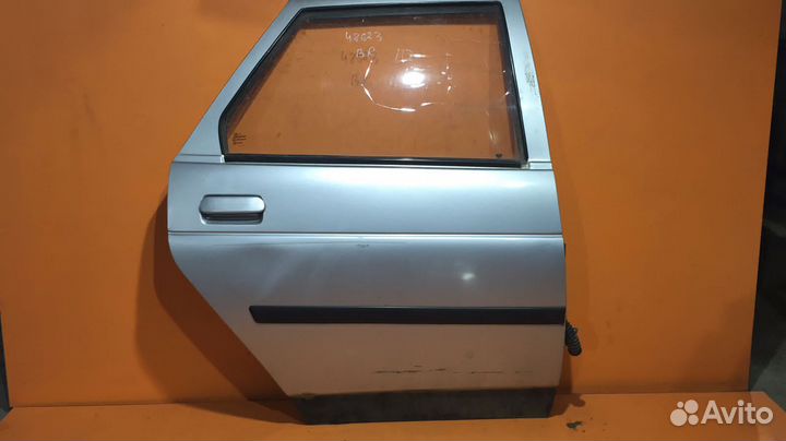 Дверь передняя задняя правая на ваз 2110