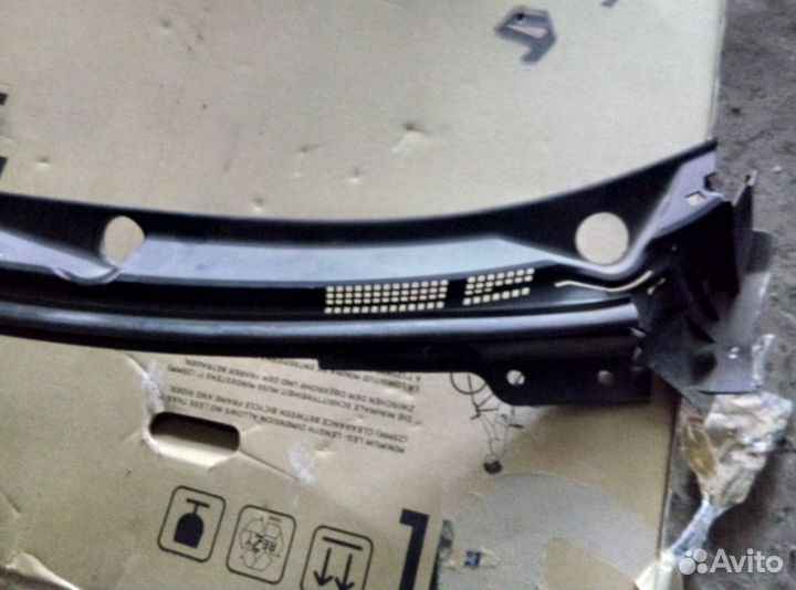 Жабо дворников Mitsubishi Lancer X 7405A058