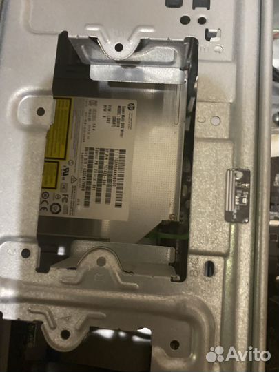 Материнская плата с процессором и памятью