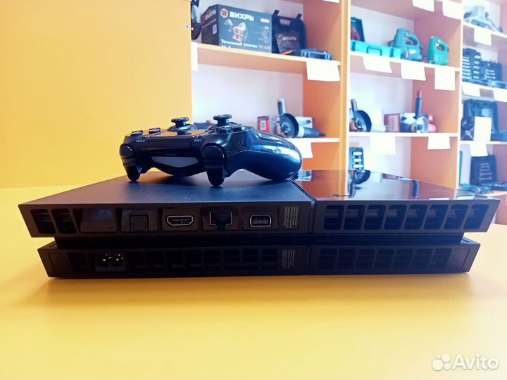 7) Sony Play Station 4(series FAT)