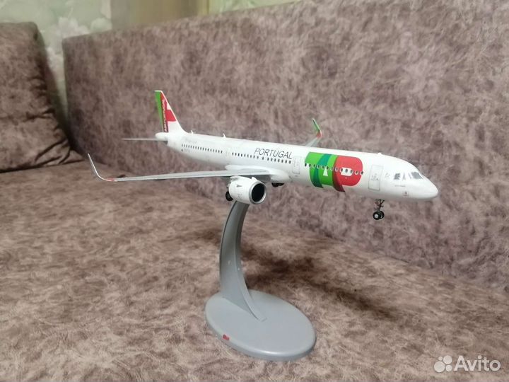 Сборная модель самолета 1/144 ту-204 и другие