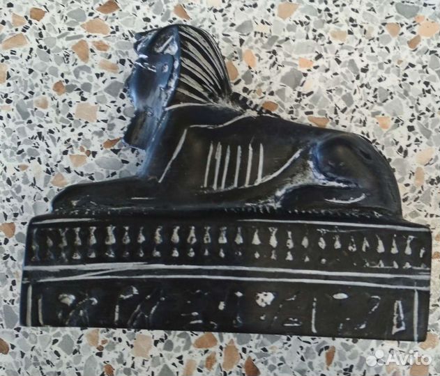 Статуэтка сфинкс Египет