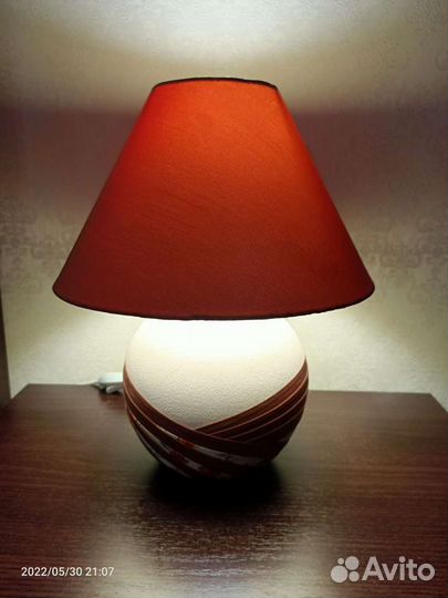 Настольные (прикроватные) лампы для спальни