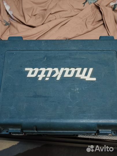 Шуруповерт makita 12v и фонарик