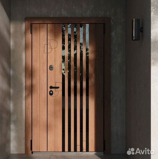 Уличная металлическая входная дверь в дом