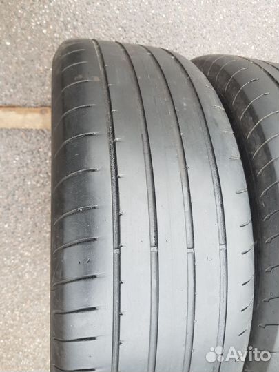 Goodyear Eagle F1 Asymmetric 3 SUV 235/65 R17 104W