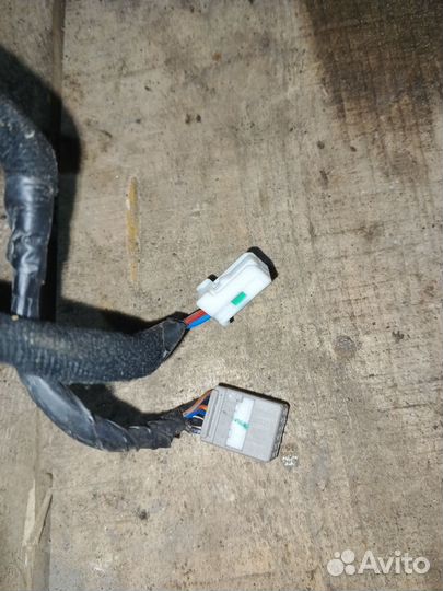 Проводка двери правой Kia Sportage 4