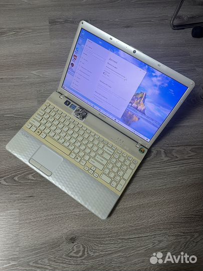 Sony Vaio Core i3 2330M/8 г/256 SSD/Geforce GT410M
