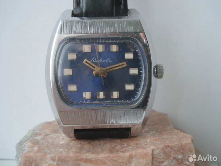Часы Raketa