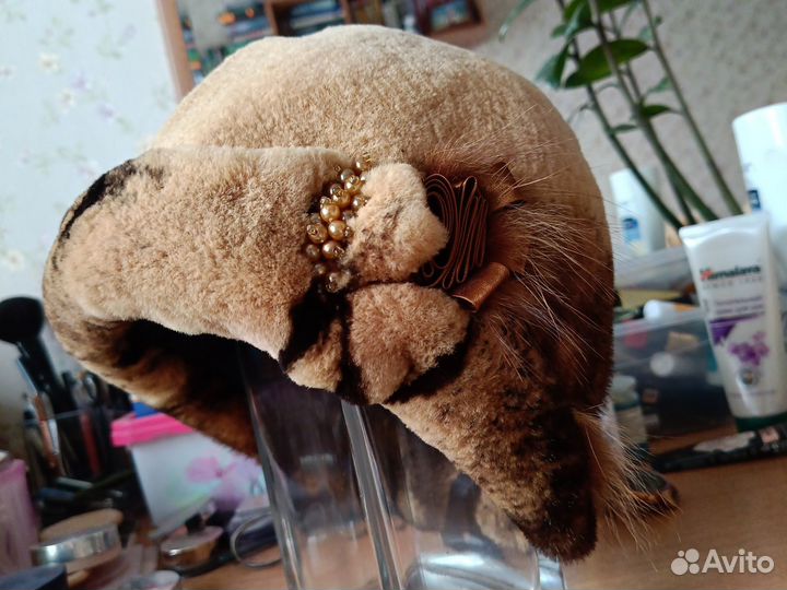 Шапка берет норковый