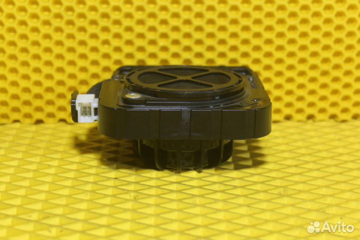 Динамик салона под торпедо eCall Kia Ceed 3