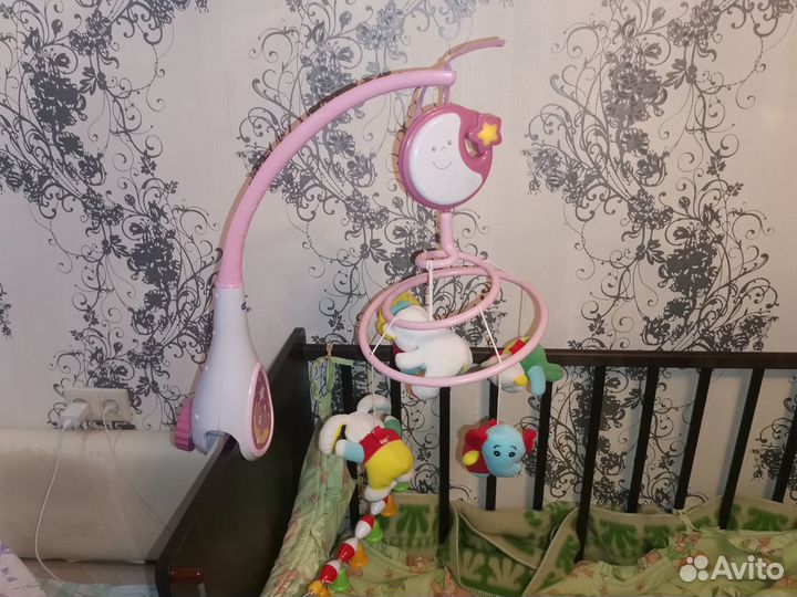 Детский мобиль на кроватку