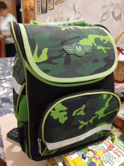 Школьный рюкзак