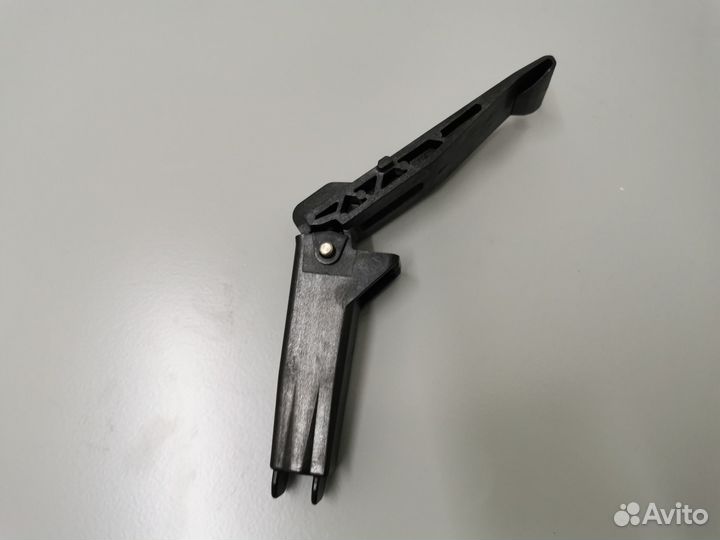 Шарнир (кронштейн) CE538-60135 HP M1536