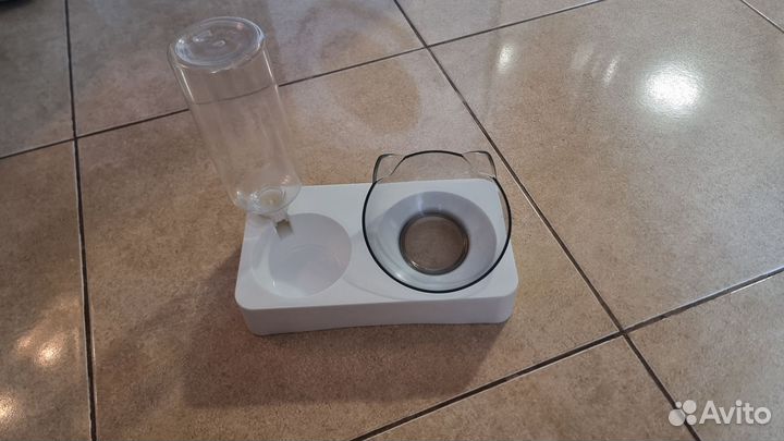 Миска для кота
