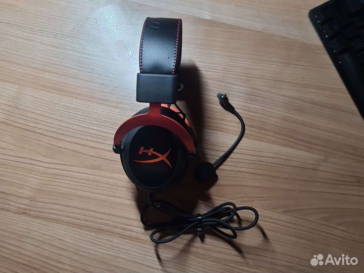 HyperX Cloud II red