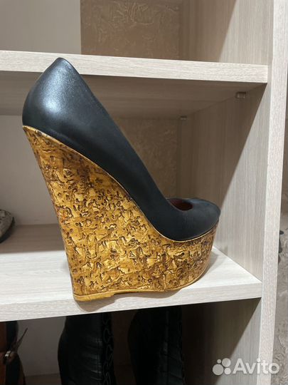 Сабо Bottega