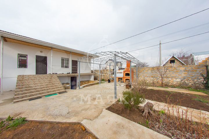 Дом 192 м² на участке 4,4 сот.